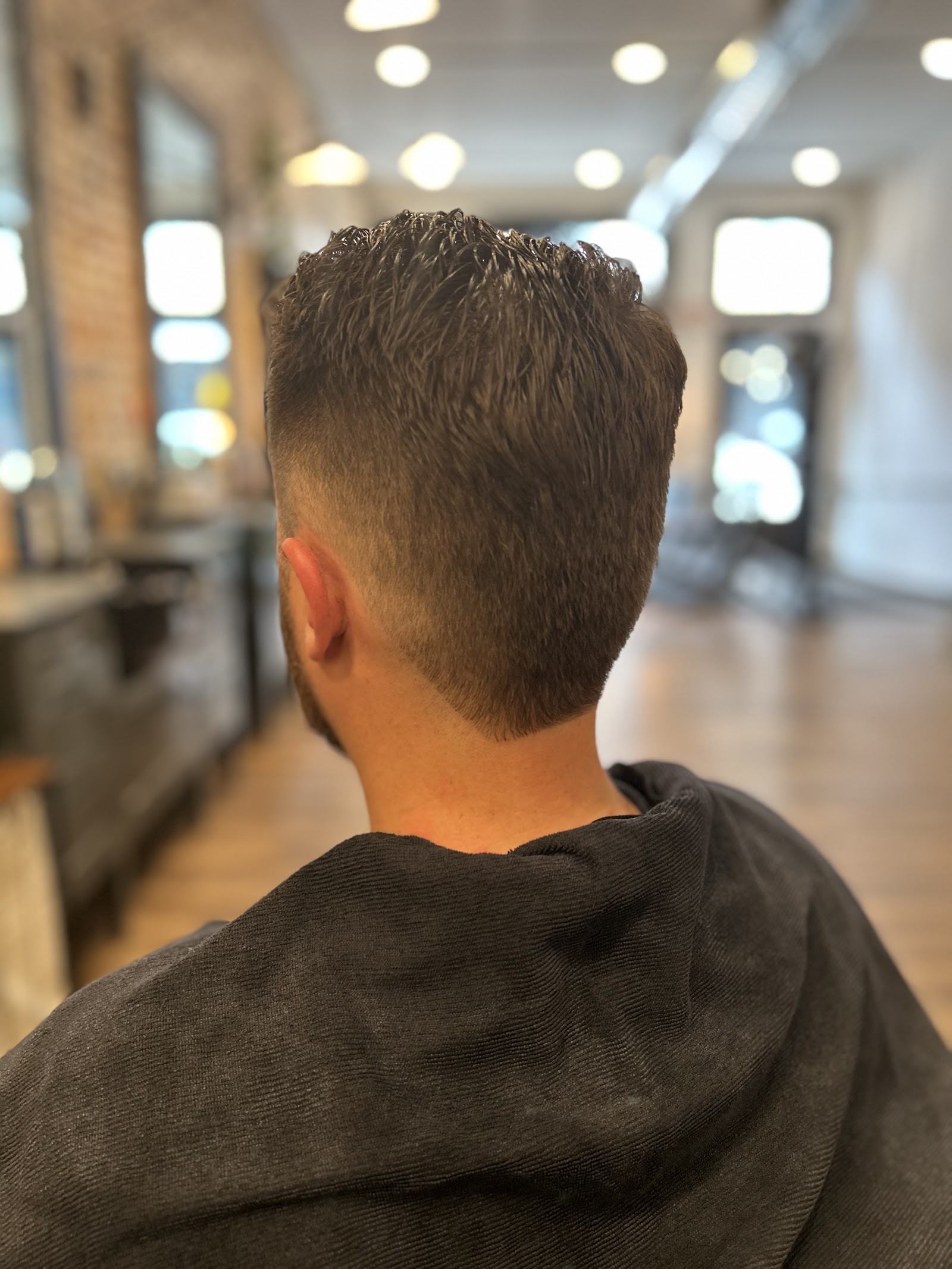 1890 Men’s Grooming Parlour in Grand Rapids