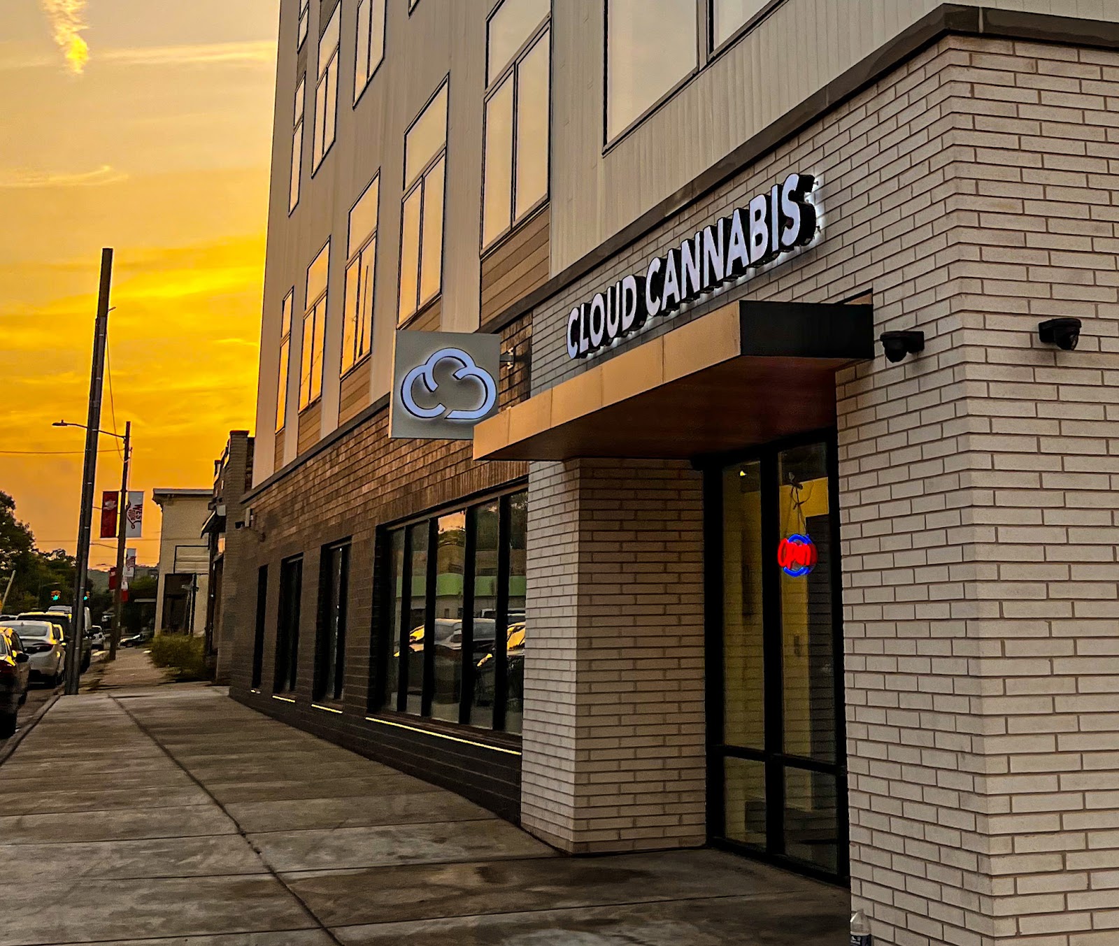 Cloud Cannabis Downtown Grand Rapids Dispensary — photo