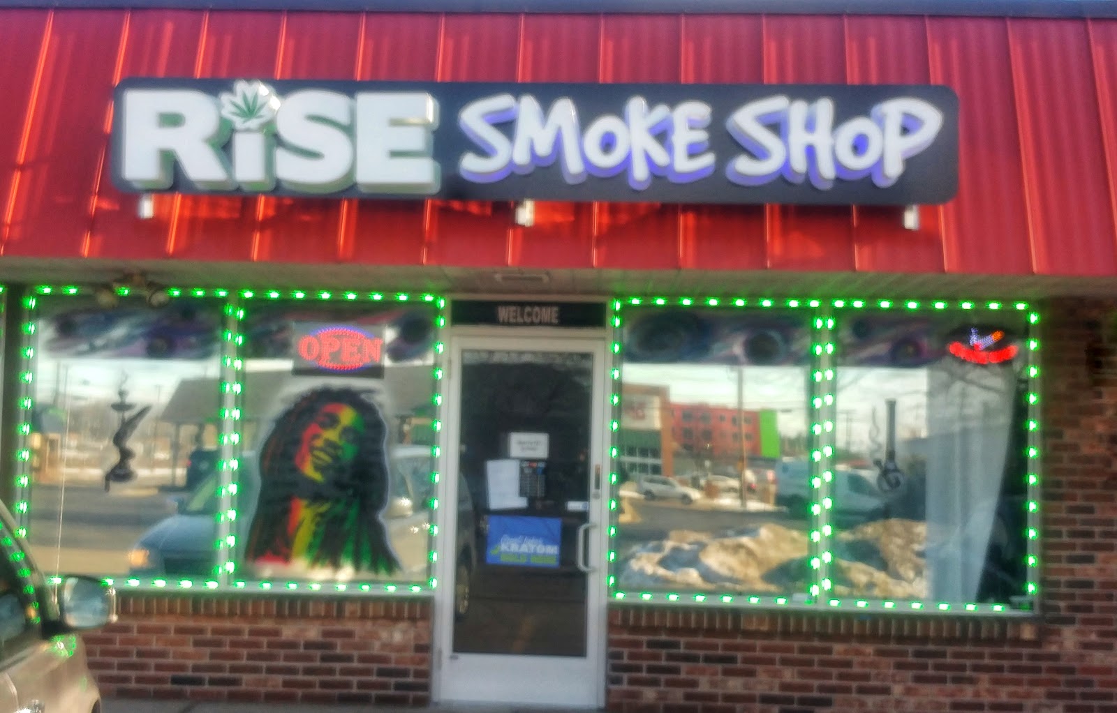 Rise Smoke Shop Fuller — photo