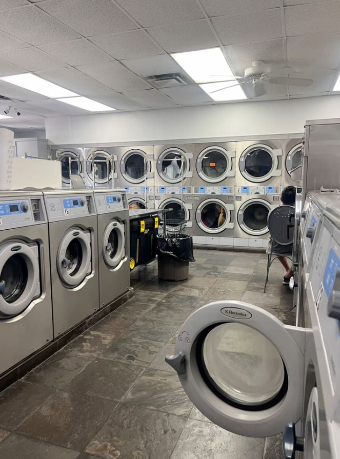 Hillside Coin Laundry in Grand Rapids