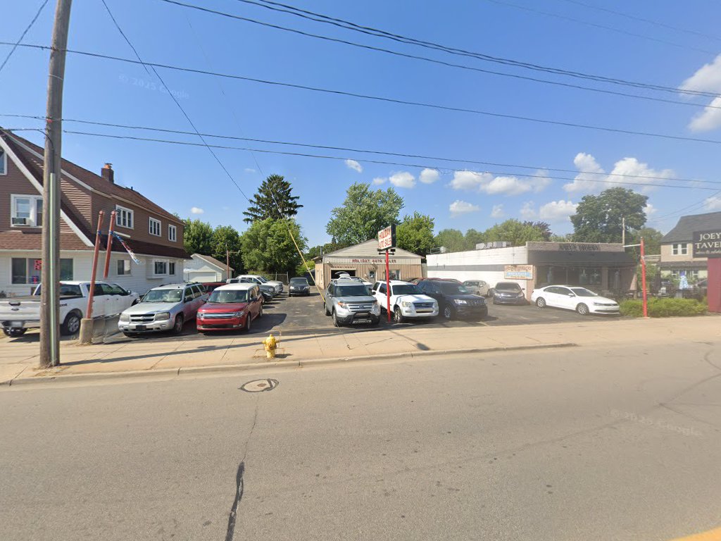 Holiday Auto Sales — photo
