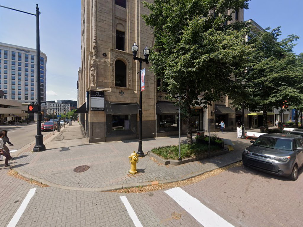 Independent Bank Commercial Loan Center in Grand Rapids