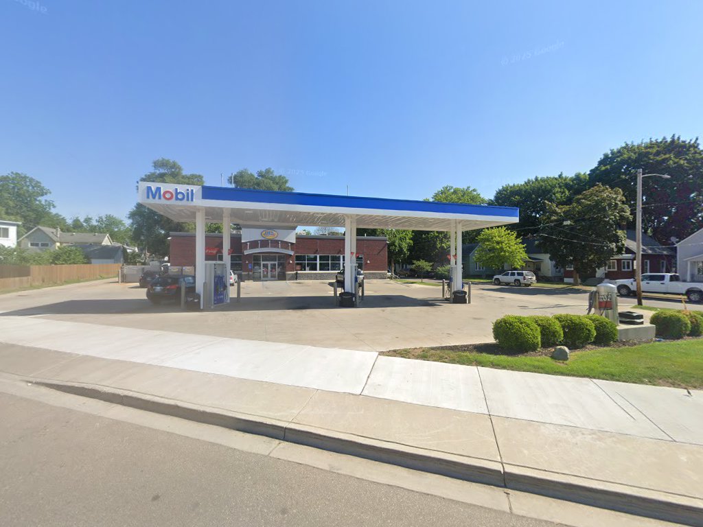 J&H Family Stores — photo