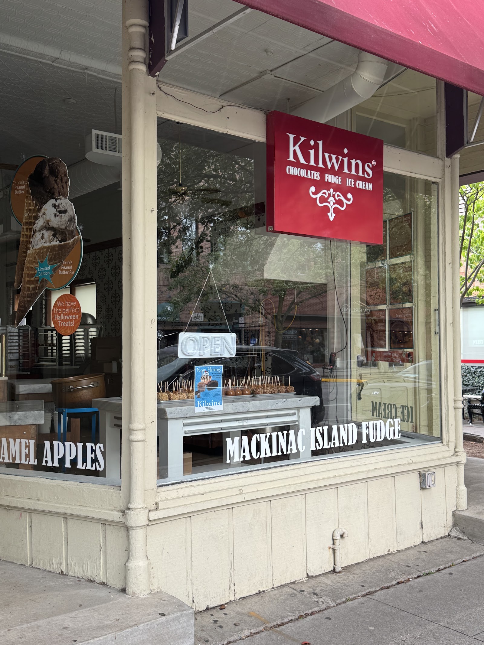 Kilwins Ice Cream - Chocolate - Fudge in Grand Rapids