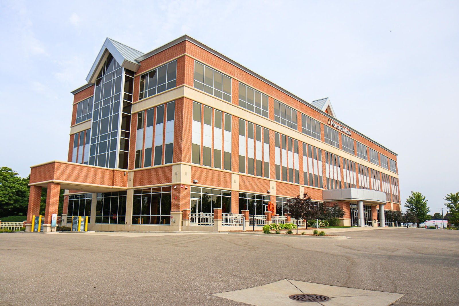 Mercantile Bank - Grand Rapids Full-Service Branch & Office — photo