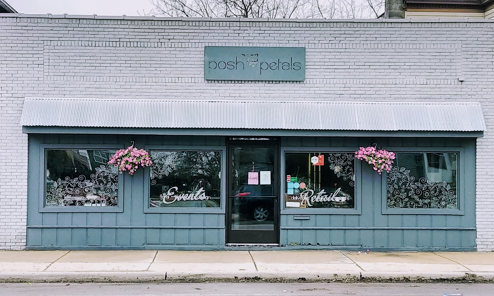 Posh Petals — photo
