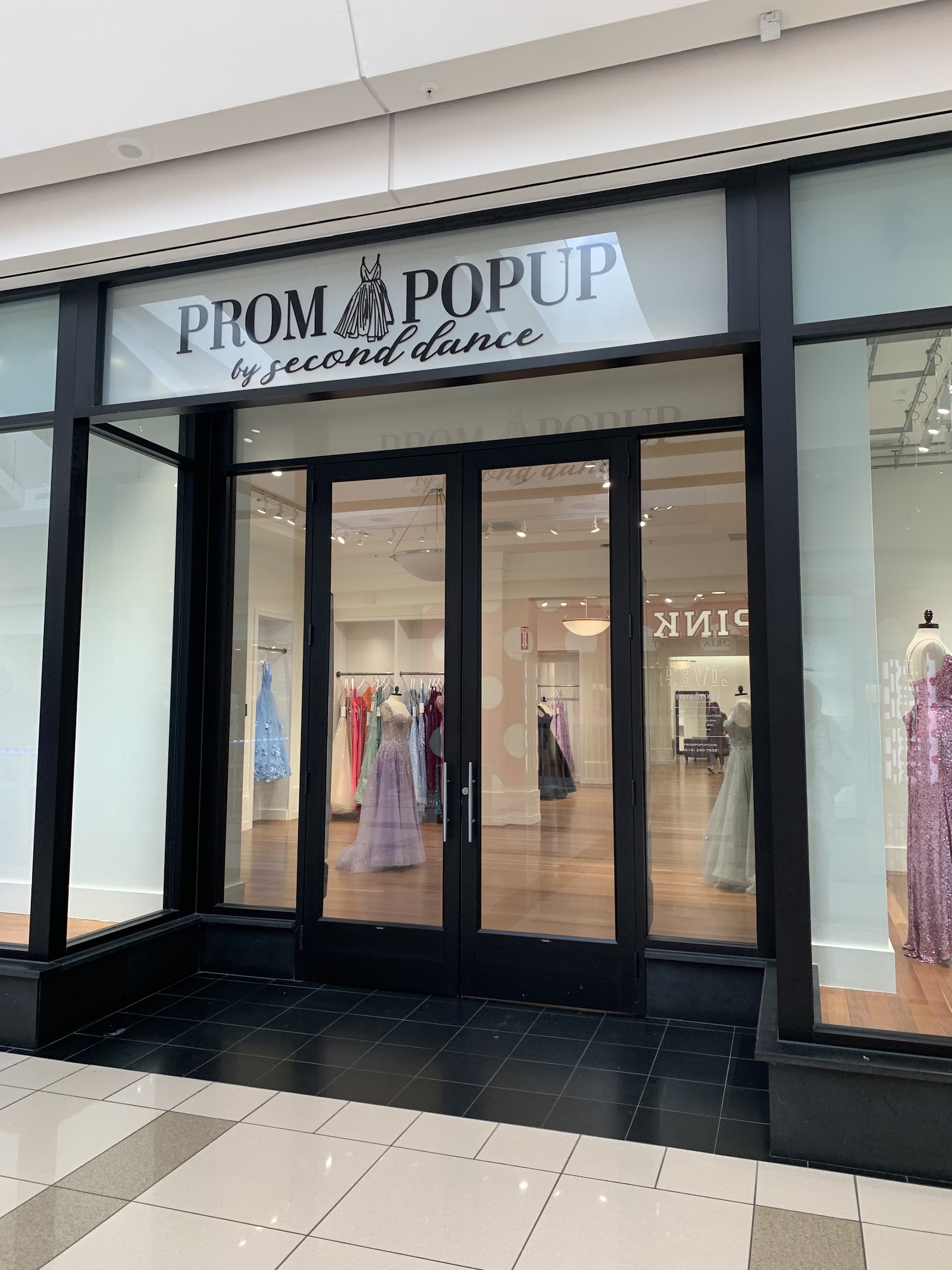 Prom Pop Up By Second Dance — photo