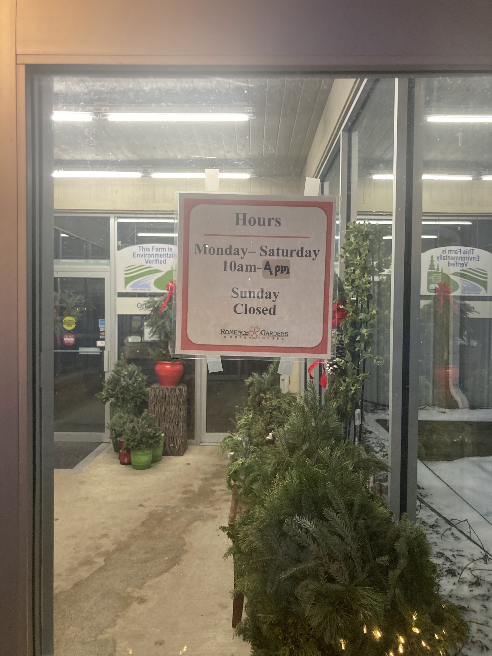 Romence Gardens & Greenhouses in Grand Rapids