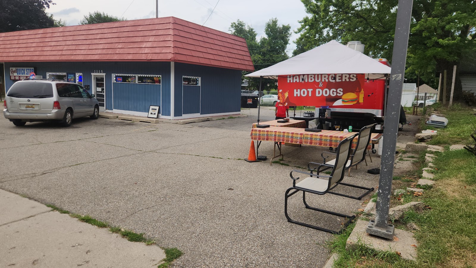 Ron's Quick Stop in Grand Rapids