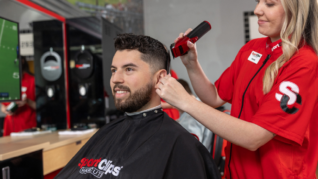 Sport Clips Haircuts of Grand Rapids - Shops at Plaza — photo