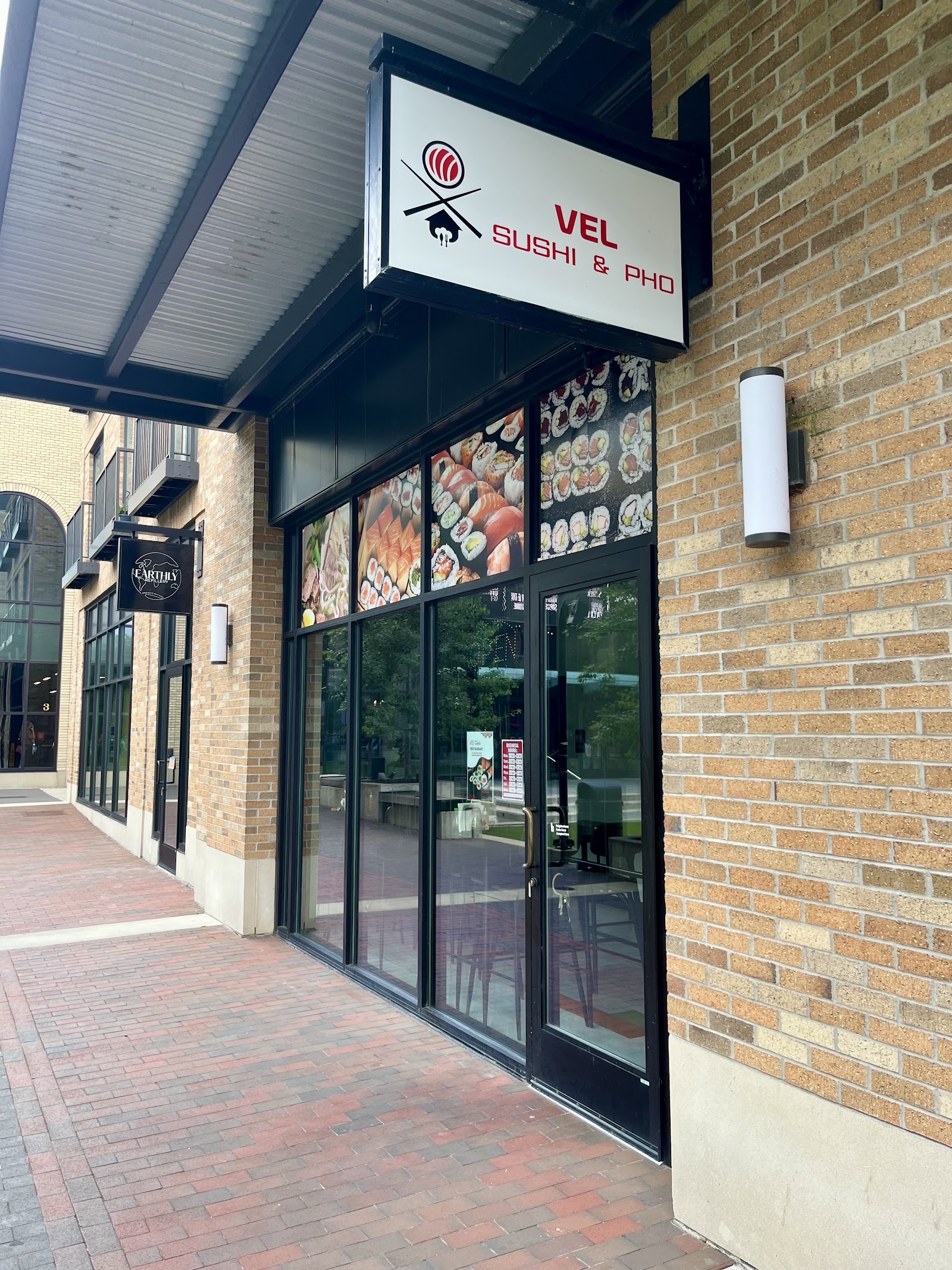 Vel Sushi and Pho — photo