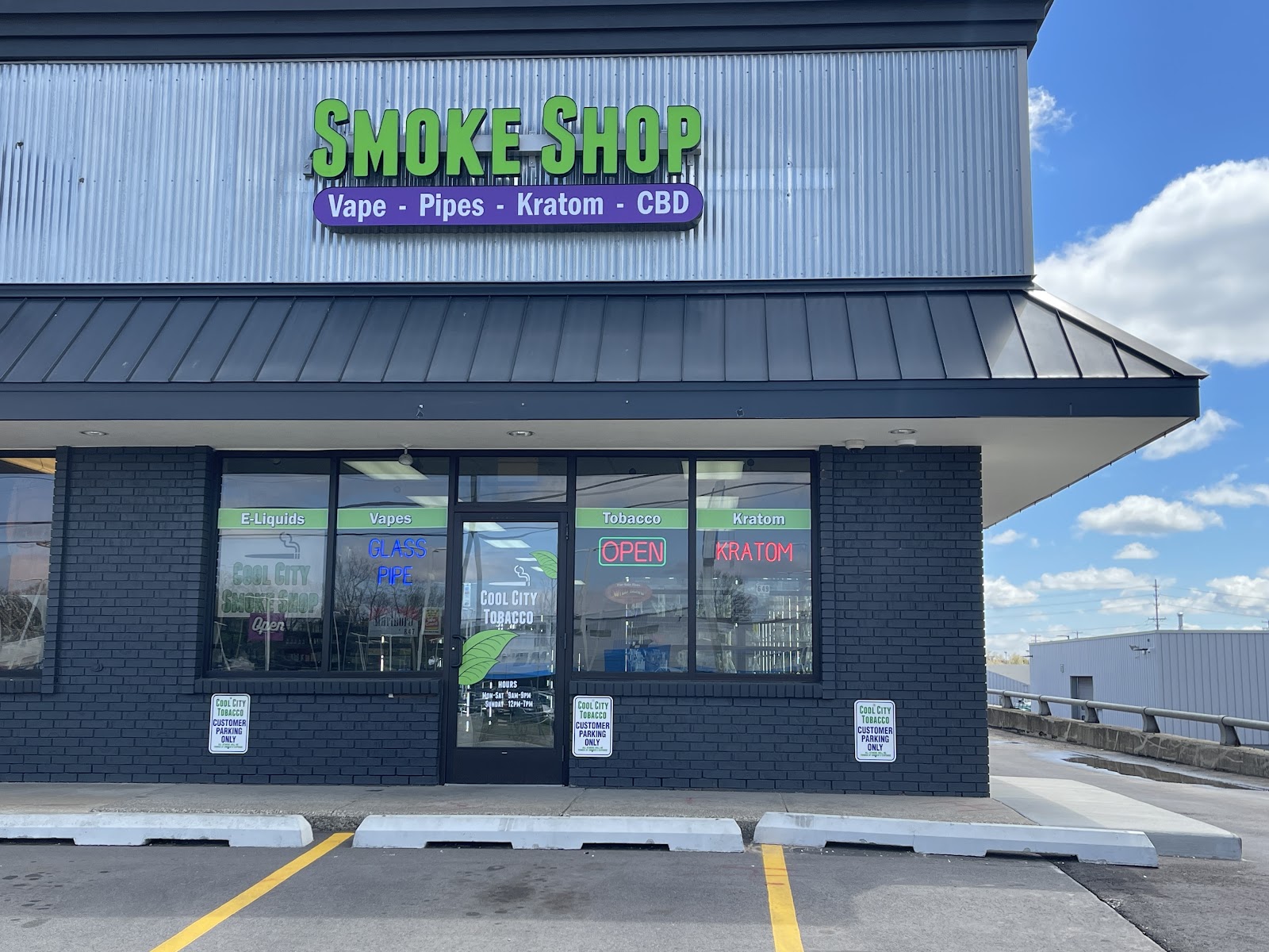 West Side Smoke Shop in Grand Rapids