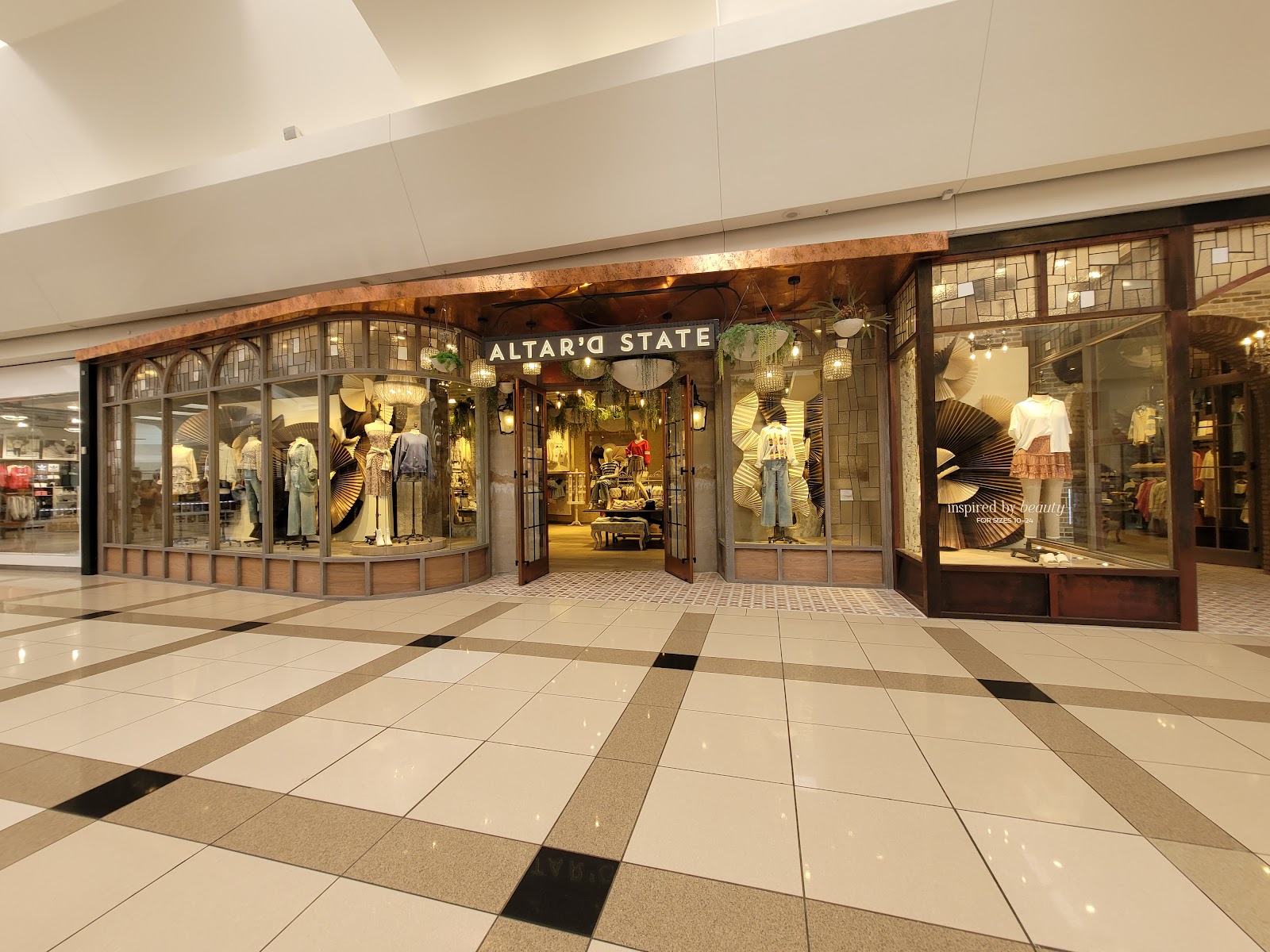 Woodland Mall — photo